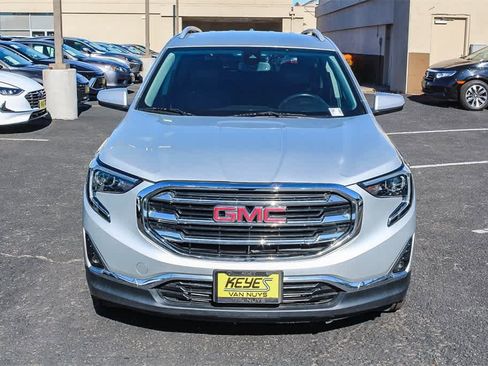 Used 2020 GMC Terrain SLT w/ Preferred Package image 2