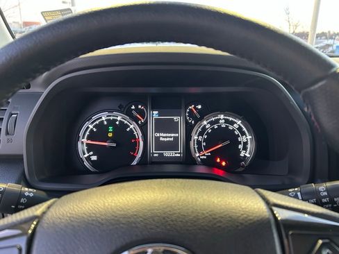 Used 2024 Toyota 4Runner TRD Off-Road Premium image 14