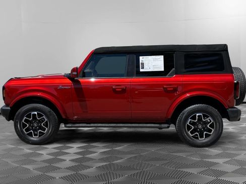 Used 2024 Ford Bronco Outer Banks AWD/4WD image 2