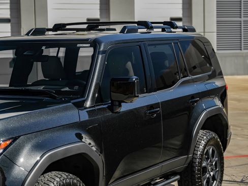 Used 2025 Lexus GX 550 image 23