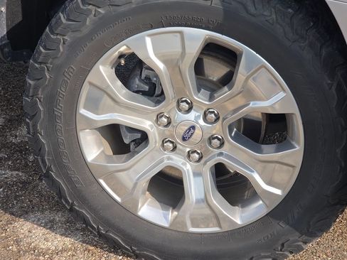 Used 2022 Ford F150 Platinum AWD/4WD image 21
