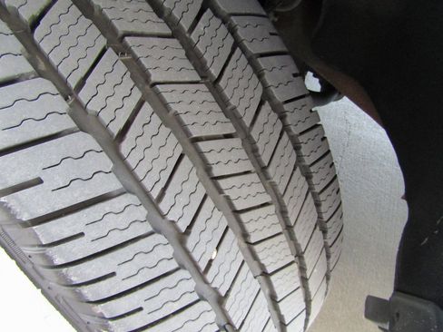 Used 2018 Chevrolet Tahoe Premier image 39