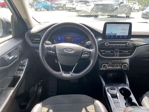 Used 2022 Ford Escape SEL w/ SEL Stealth AWD Package image 17