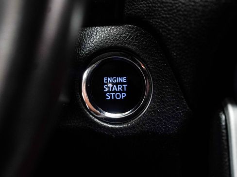 Used 2020 Toyota RAV4 Adventure w/ Convenience Package AWD/4WD image 22