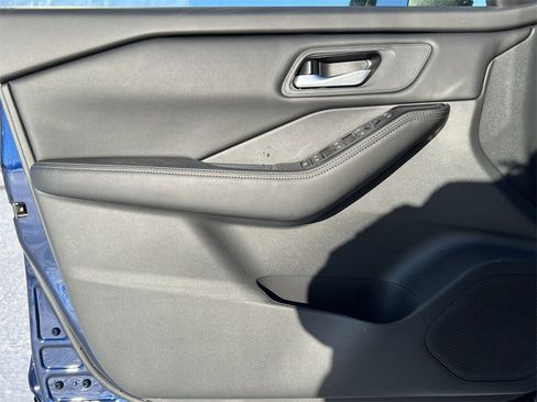 New 2026 Nissan Rogue SV image 11