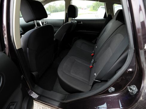 Used 2015 Nissan Rogue S w/ Convenience Package image 13