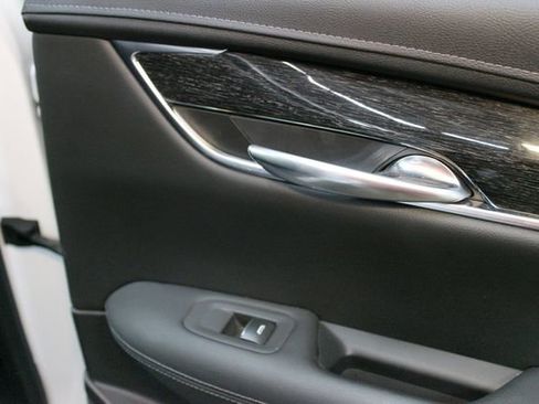 Used 2021 Cadillac XT5 Premium Luxury AWD/4WD image 13