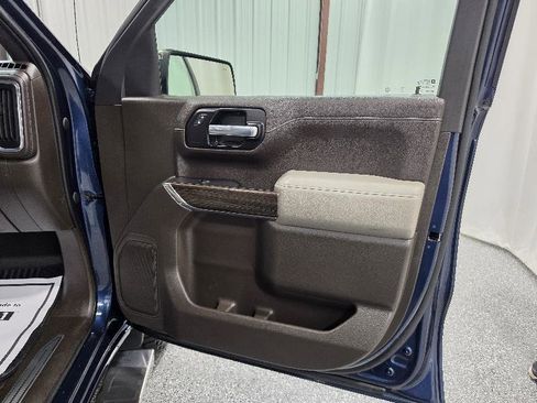 Used 2021 Chevrolet Silverado 1500 LT w/ Safety Package II AWD/4WD image 17