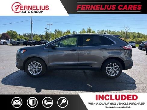 Used 2022 Ford Edge SEL w/ Convenience Package AWD/4WD image 2