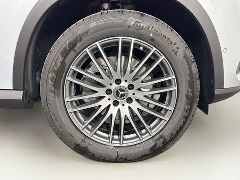 Used 2026 Mercedes-Benz GLC 300 GLC 300 image 35