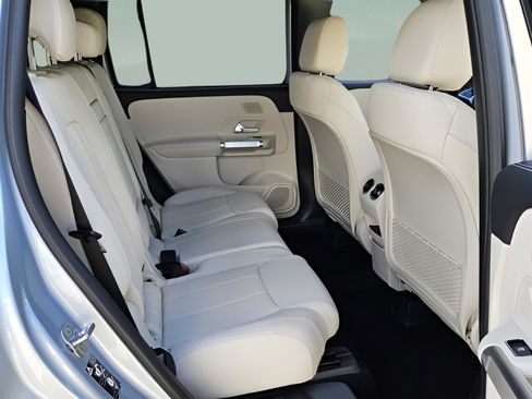 Used 2026 Mercedes-Benz GLB 250 image 15