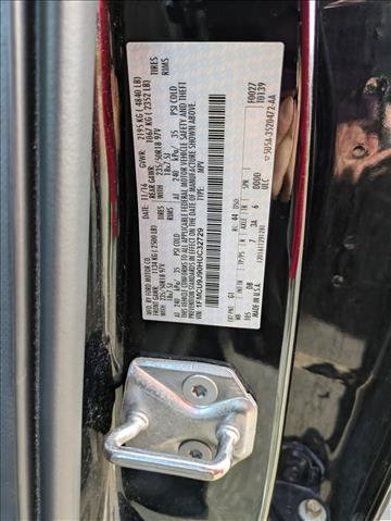 Used 2017 Ford Escape Titanium AWD/4WD image 15