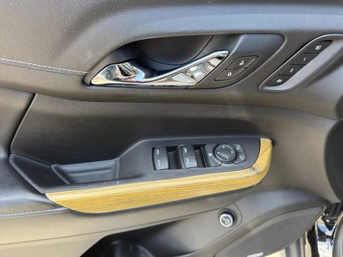 Used 2019 GMC Acadia Denali FWD image 14