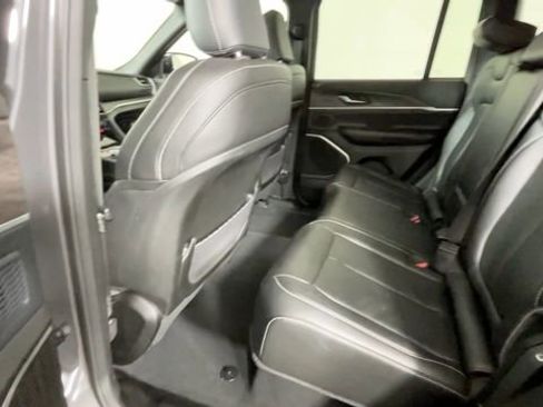 Used 2024 Jeep Grand Cherokee Limited 4xe AWD/4WD image 15