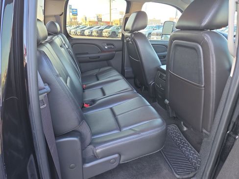 Used 2011 Chevrolet Silverado 1500 LTZ w/ Max Trailering Pack image 17
