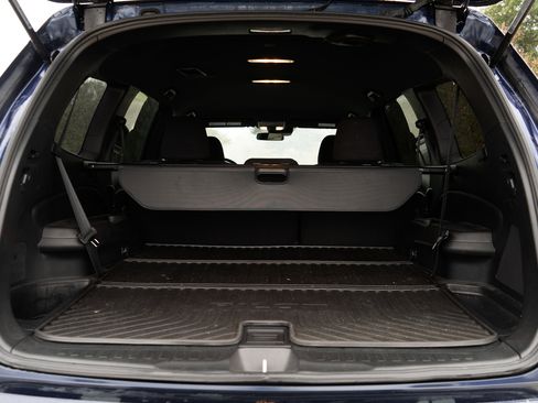 Certified 2022 Honda Pilot Sport image 41