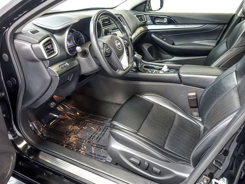Used 2023 Nissan Maxima SV w/ Floor Mat Group FWD image 13