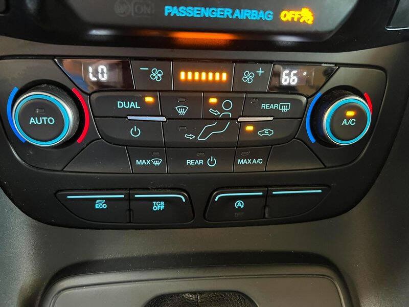 Used 2022 Ford Transit Connect XL FWD image 25