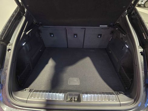 New 2025 Porsche Macan 4S Electric image 20