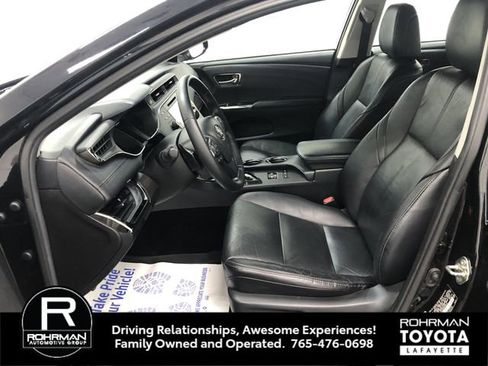 Used 2016 Toyota Avalon XLE Premium image 11