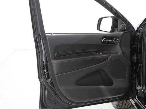 Used 2023 Dodge Durango GT image 4