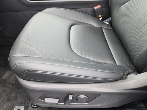 New 2026 Kia Sportage EX w/ EX Panorama Roof Package image 16