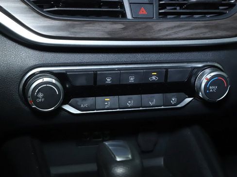 Certified 2025 Nissan Altima 2.5 SV FWD image 25