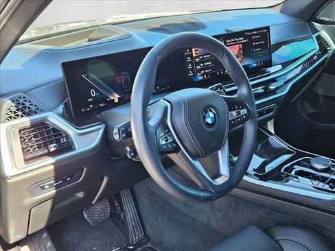 Used 2024 BMW X5 sDrive40i w/ Premium Package image 10