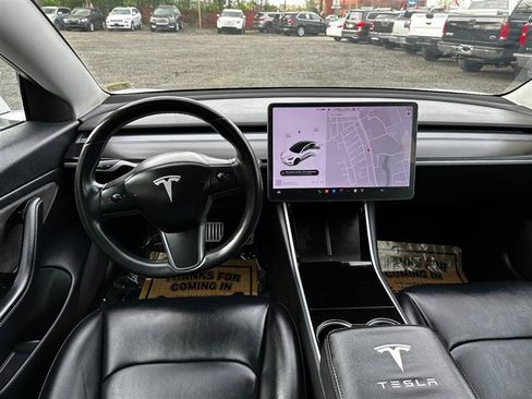 Used 2018 Tesla Model 3 Long Range image 28