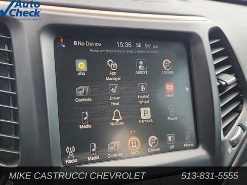 Used 2017 Jeep Cherokee Latitude w/ Cold Weather Group AWD/4WD image 15