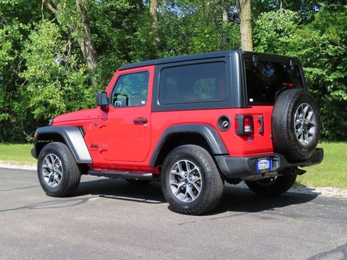 Certified 2024 Jeep Wrangler Sport AWD/4WD image 23