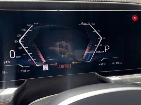 Used 2025 BMW i7 xDrive60 AWD/4WD image 15