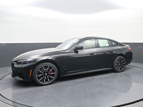 New 2026 BMW 430i xDrive w/ M Sport Package image 4