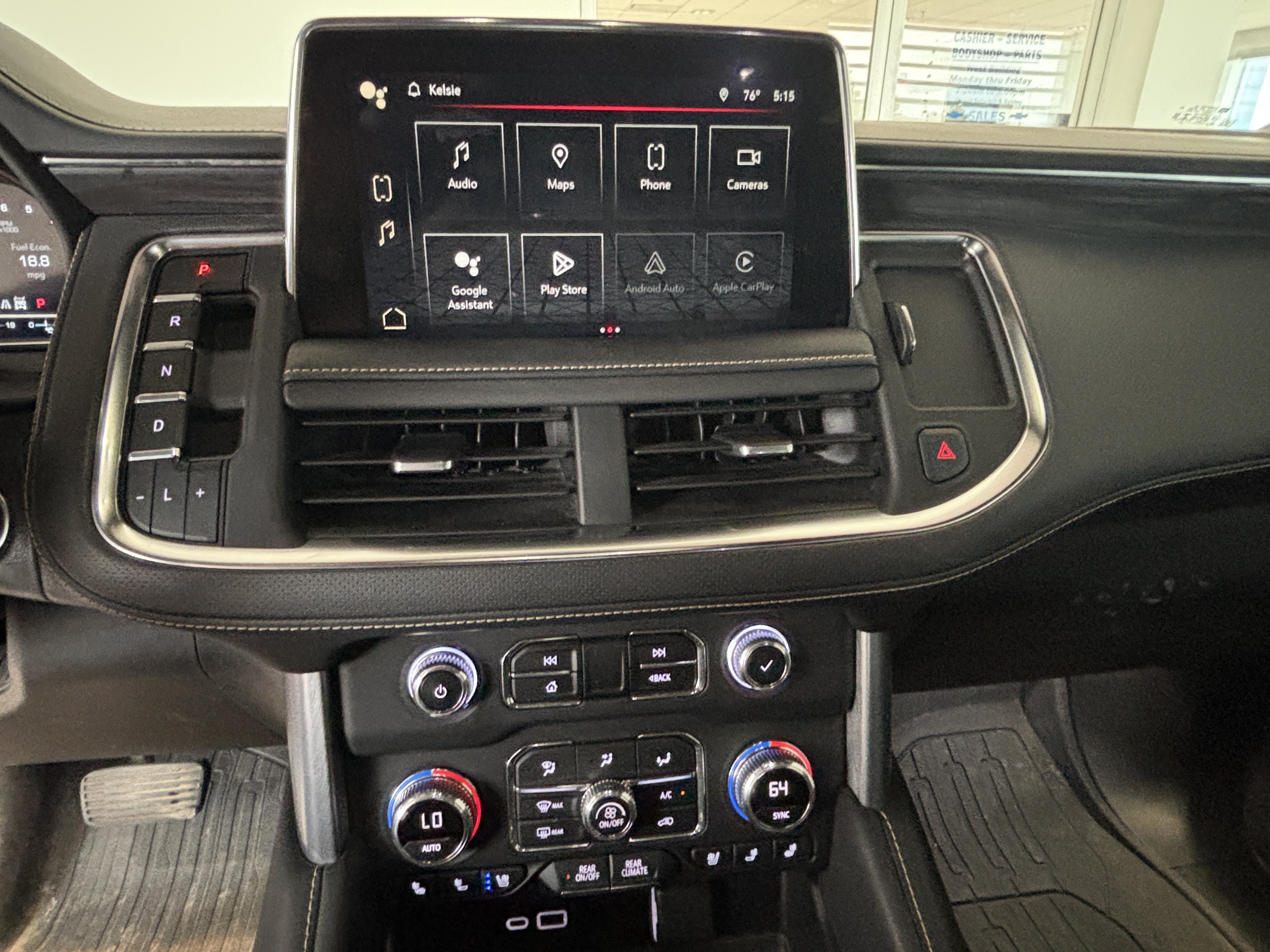 Used 2022 GMC Yukon SLT w/ SLT Premium Package AWD/4WD image 14