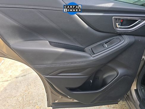 Used 2020 Subaru Forester Limited image 34