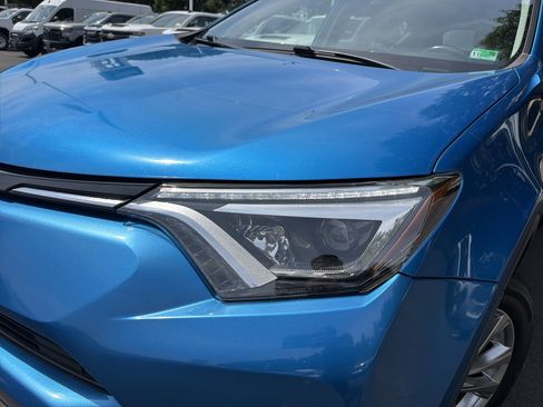 Used 2016 Toyota RAV4 Limited w/ Advanced Technology Package AWD/4WD image 6