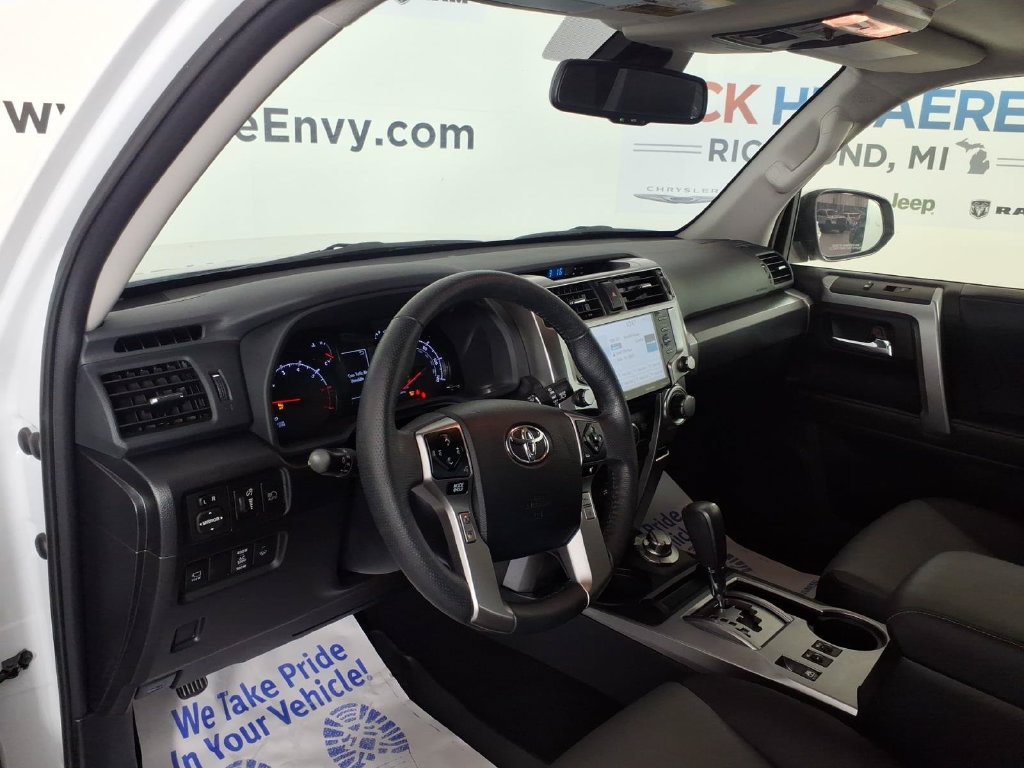 Used 2024 Toyota 4Runner SR5 Premium w/ Moonroof Package AWD/4WD image 13