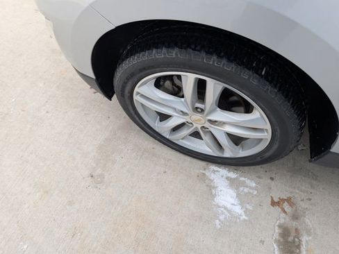 Used 2019 Chevrolet Equinox Premier image 9