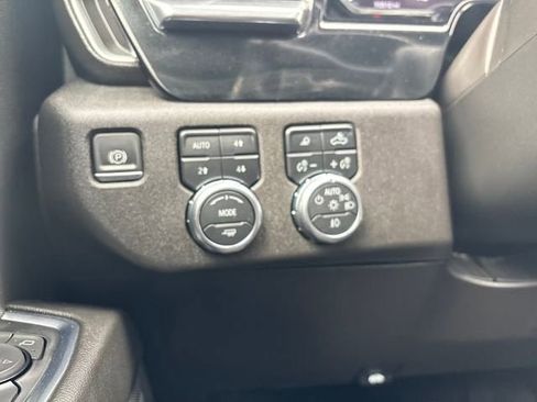 Certified 2024 GMC Sierra 1500 SLT w/ SLT Convenience Package AWD/4WD image 17