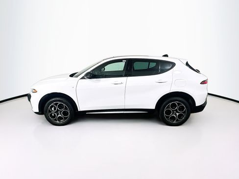 Used 2024 Alfa Romeo Tonale Ti AWD/4WD image 4
