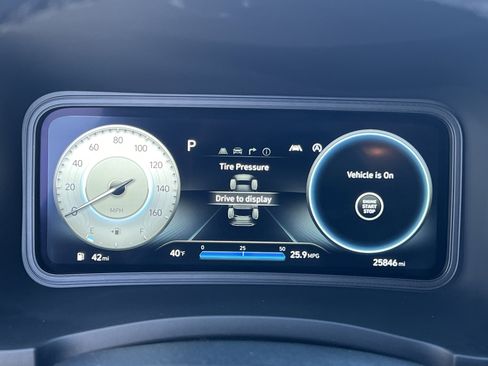 Used 2022 Hyundai Kona Limited w/ Cargo Package image 31