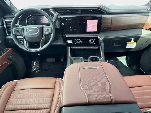 New 2026 GMC Sierra 2500 Denali Ultimate AWD/4WD image 15