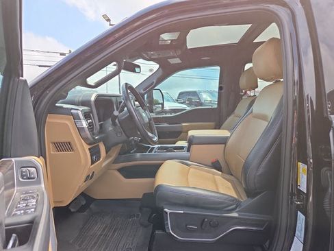 Used 2024 Ford F250 Lariat w/ Lariat Ultimate Package AWD/4WD image 11