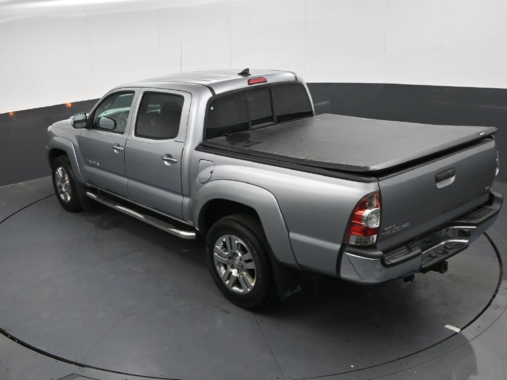 Used 2015 Toyota Tacoma 4x4 Double Cab w/ Limited Package image 26