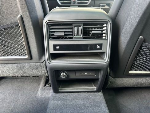 Certified 2025 Porsche Cayenne GTS image 40