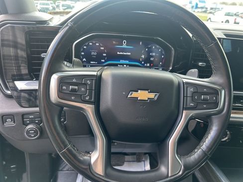 Used 2023 Chevrolet Silverado 1500 LT image 21