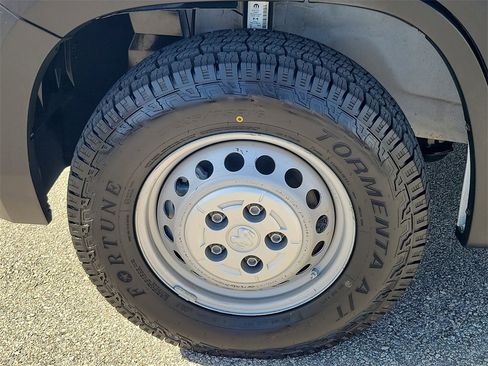 Used 2023 RAM ProMaster 2500 image 11