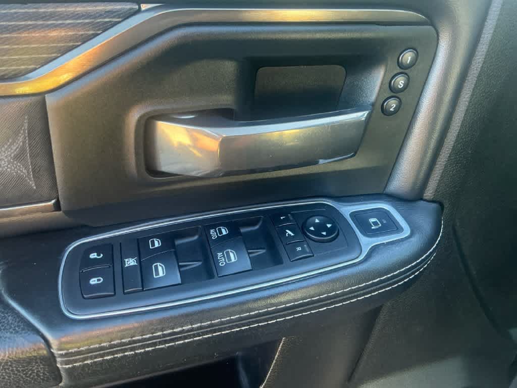 Used 2019 RAM 3500 Limited AWD/4WD image 16