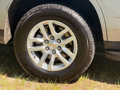 Used 2024 Chevrolet Tahoe LT AWD/4WD image 9