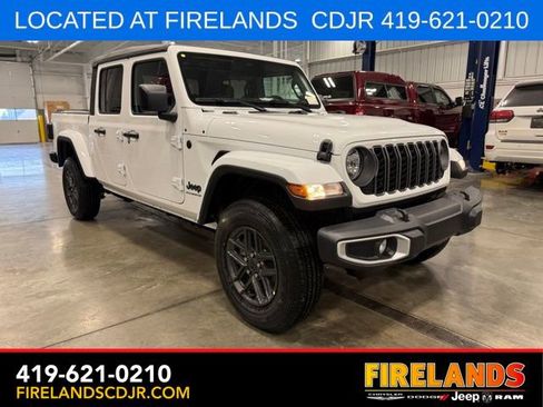 New 2026 Jeep Gladiator Sport AWD/4WD image 1
